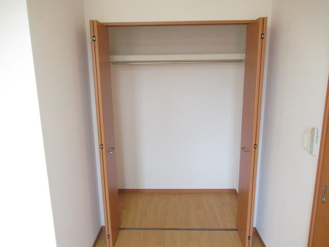 エスペランサ　Ｂの収納|南側洋室収納