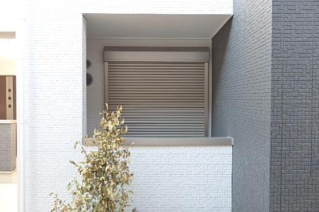 クロワールの内装|窓シャッター
