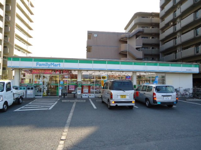 クロワールの周辺|ファミリーマート堺北花田町店まで1,185ｍ