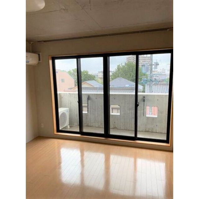 岐阜市加納大石町のアパートの居間・リビング