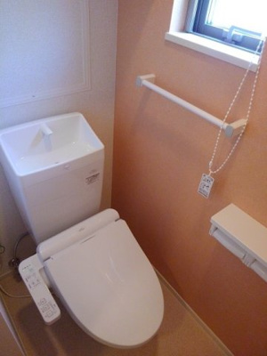 【トイレ】 | グランド・ヒルズ | 落ち着いた色調のトイレです