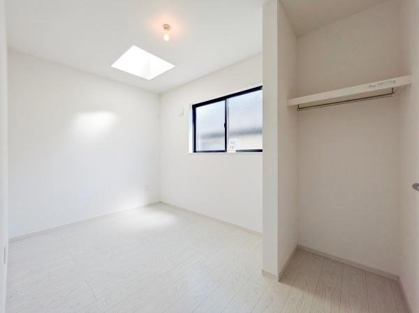 横浜市青葉区若草台の中古一戸建の洋室|落ち着きのある洋室です！
休日はこちらでおくつろぎ下さい♪