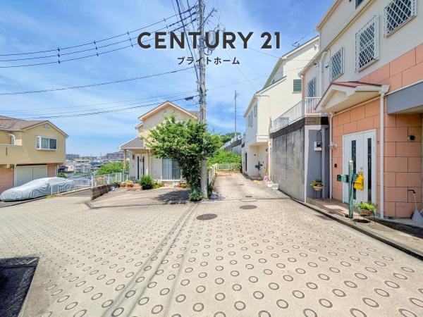 横浜市緑区東本郷４丁目の中古一戸建の前面道路含む現地写真|閑静な住宅街につき住環境良好です♪
お気軽にお問い合わせください。