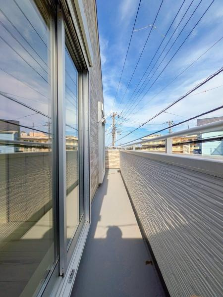 横浜市金沢区柴町の新築一戸建のバルコニー|陽当り良好のバルコニー！
風通しもよく気持ちいいです