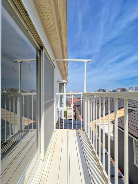 横浜市緑区十日市場町の中古一戸建のバルコニー|陽当り良好のバルコニー！
風通しもよく気持ちいいです