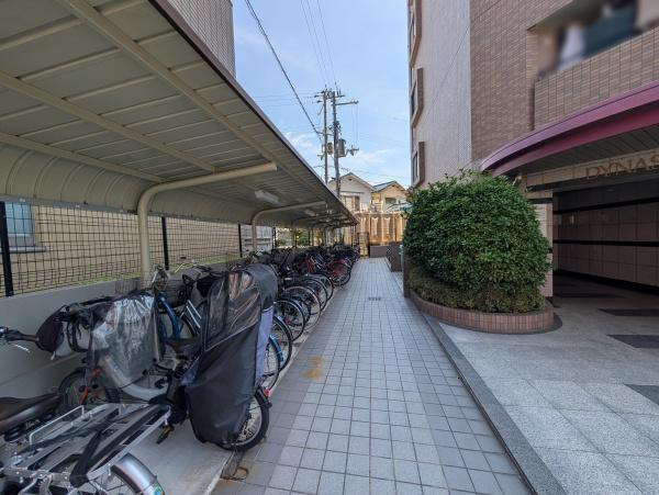 【その他共用部分】 | ディナスティ中百舌鳥 | 清潔に維持されている共用部。住む方のマナーの良さが感じられます！