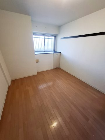 デセンテ甲子園口の洋室