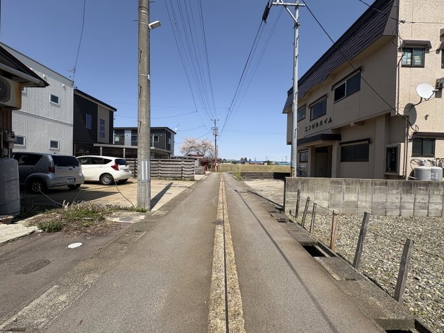 【周辺】 | 【建築条件なし】大仙市大曲丸子町 区画の整った住宅街 西側道路は消雪道路の57.08坪 住宅用地