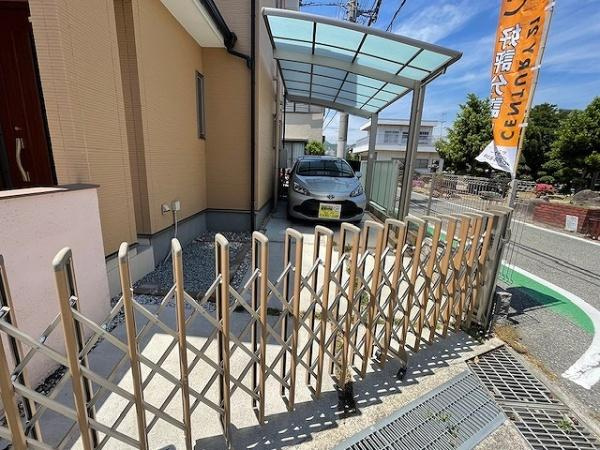 【駐車場】