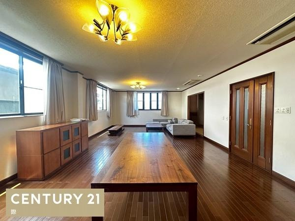 和歌山市内原　中古戸建の居間・リビング
