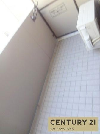 大阪市港区弁天１丁目の賃貸マンションのバルコニー