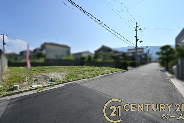御所市大字櫛羅の売地の前面道路含む現地写真|■現地撮影写真■落ち着いた雰囲気の住宅地です！ぜひお気軽にお問い合わせください！
