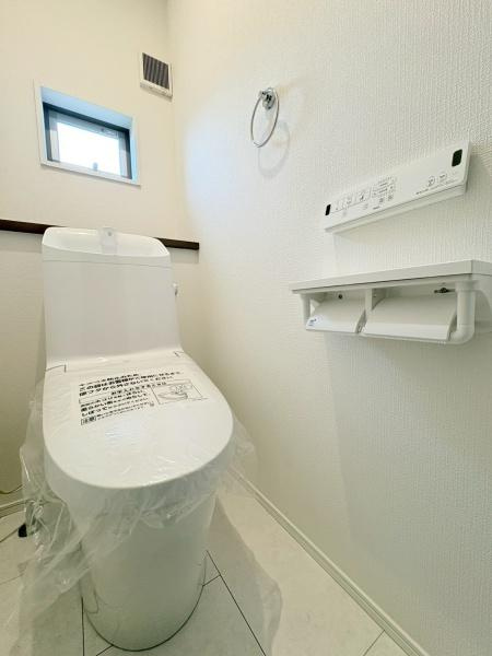 横浜市中区本牧町１丁目の新築一戸建のトイレ