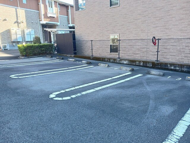 ジャスミン　Ａの駐車場
