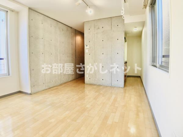 ブランシェ要町【おとり物件なし】#学生・社会人にオススメ！初期費用分割払いOK！の居間・リビング