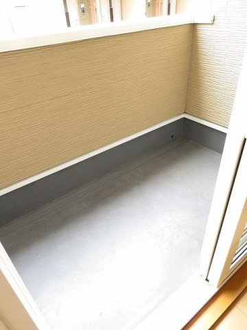 ウエスト　エアリーＢのバルコニー