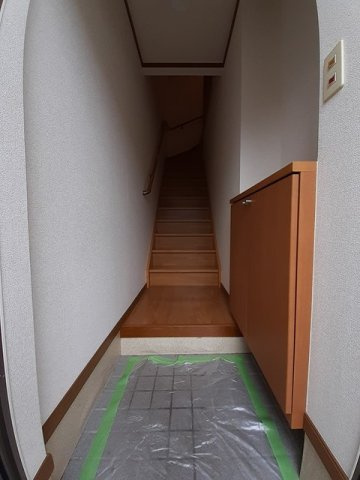 プラシード小坂Ａの玄関