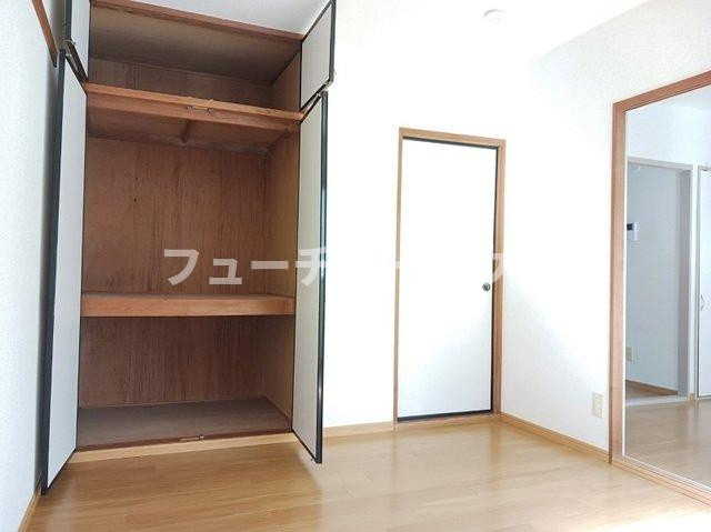 グリーンヒルズⅠの収納|ちょっとした収納スペースも充実しています
