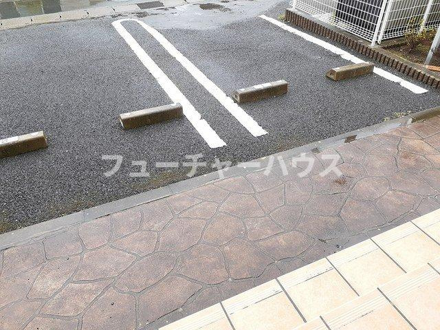 メゾンソレイユⅠの駐車場|カースペースがあります
