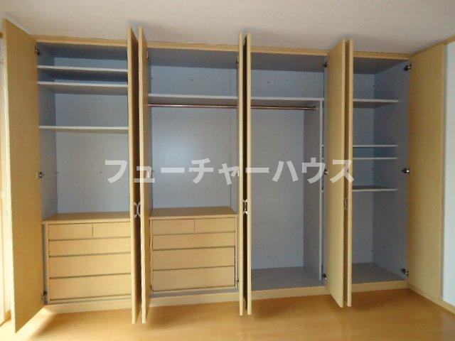 サン・プランドールの収納|クローゼット（洋室南側）