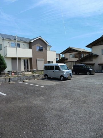 るーばんハイムの駐車場