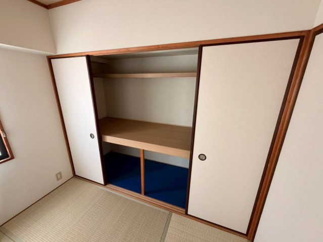 ハイネス岡本の収納