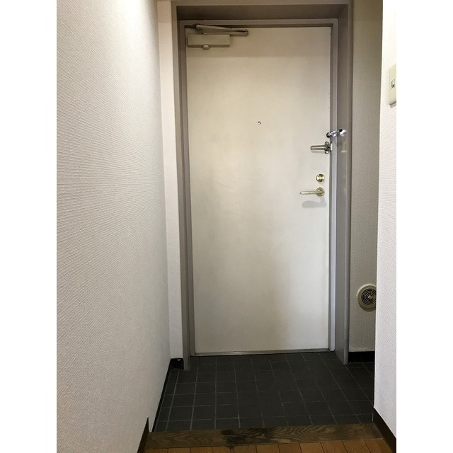 エクレール上池台の玄関