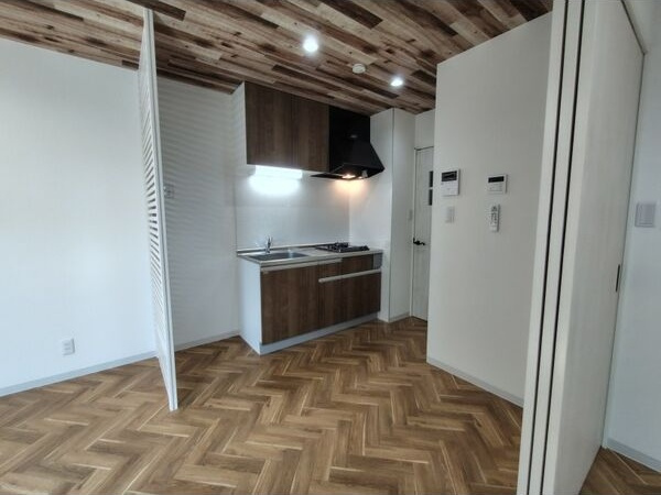 Calm中村日赤の洋室