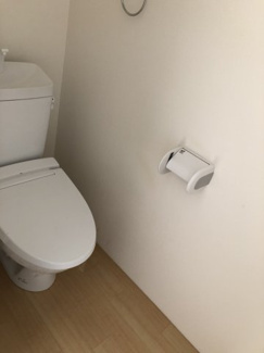 【トイレ】 | JoyシエナⅡ | 落ち着いた色調のトイレです