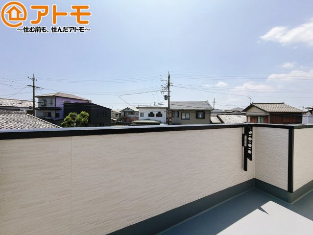 【バルコニー】 | 島田市御仮屋町　新築戸建　A号棟 | 陽当りの良いバルコニーはお洗濯物はもちろんお布団もふかふかになります♪