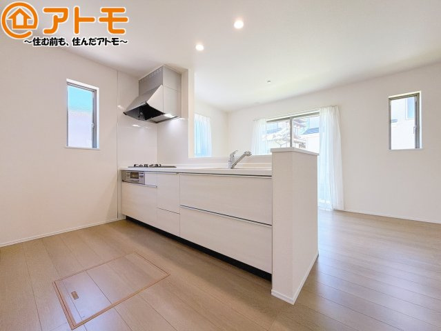 【キッチン】 | 島田市野田　新築戸建　B号棟 | 対面式のキッチンはリビングを見渡すことができるので安心♪家族の会話も増えそうですね♪