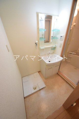 【設備】 | エアリーズ | 室内洗濯機置き場です