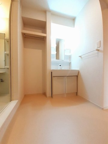 プラシードＡの洗面所|コンパクトで使いやすい洗面所
