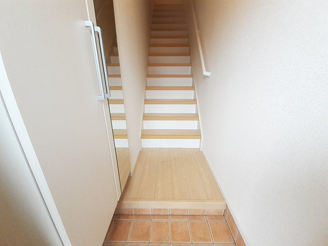 のぞみの玄関|収納もある玄関です