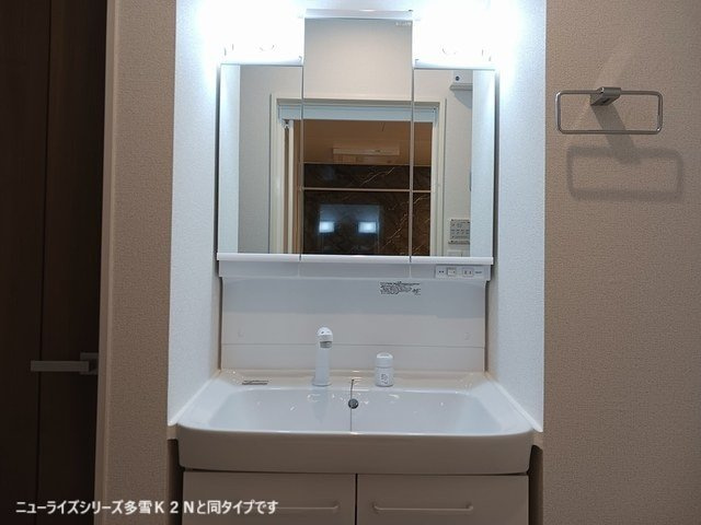 ドゥ・エスポワールの洗面所|明るい洗面所です