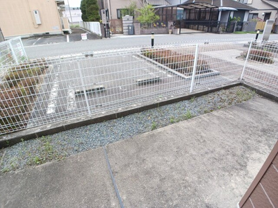 【庭】 | ＮＫヒルズ２ | 簡単な家庭菜園も楽しめるお庭です