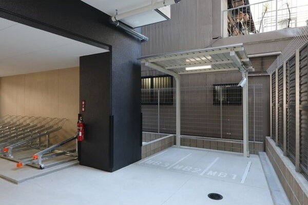 エステムコート名古屋新栄Ⅲグローリィのエントランス