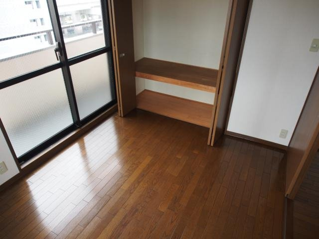 【寝室】 | 落ち着いて過ごせるお部屋なので、寝室にいかがでしょうか