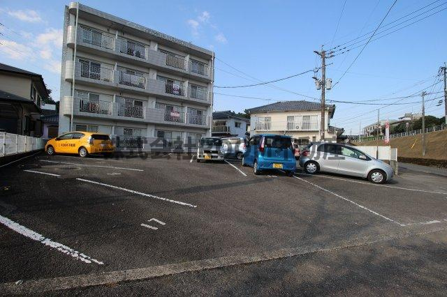 コウガマンションⅡの駐車場|駐車場です