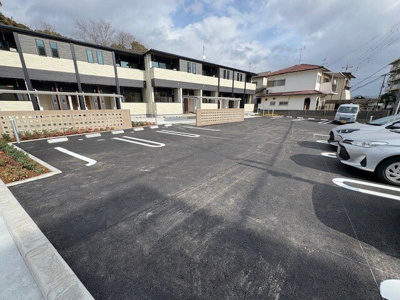 【駐車場】 | アンソレイエ加古川山手 | 駐車スペースもあります