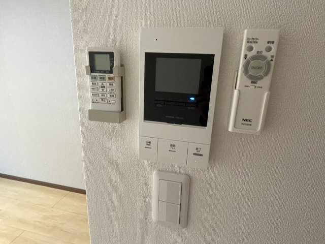 稲城市東長沼のアパートのセキュリティ
