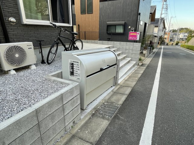 稲城市東長沼のアパートのその他共用部分