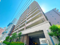 【外観】 | アンピール西新☆仲介手数料半額☆ | 駅周辺には活気あふれる商店街が広がり、飲食店や日常使いのお店が充実。最新の商業施設と昔ながらの温かみが融合した、圧倒的な住みやすさを誇る人気のエリアです。