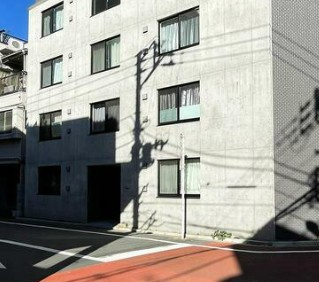 Ｂａｒｋ　Ｌａｎｅ　早稲田のエントランス