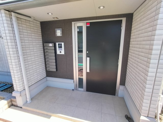ファミーユのエントランス