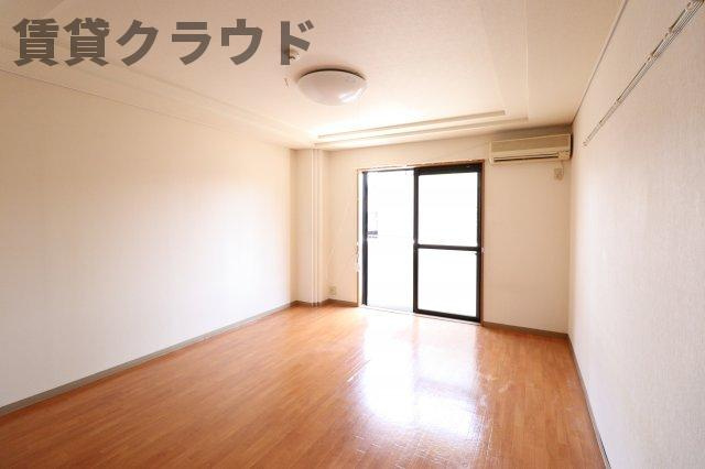 ルミナスワンの寝室|落ち着いた色調の寝室です
