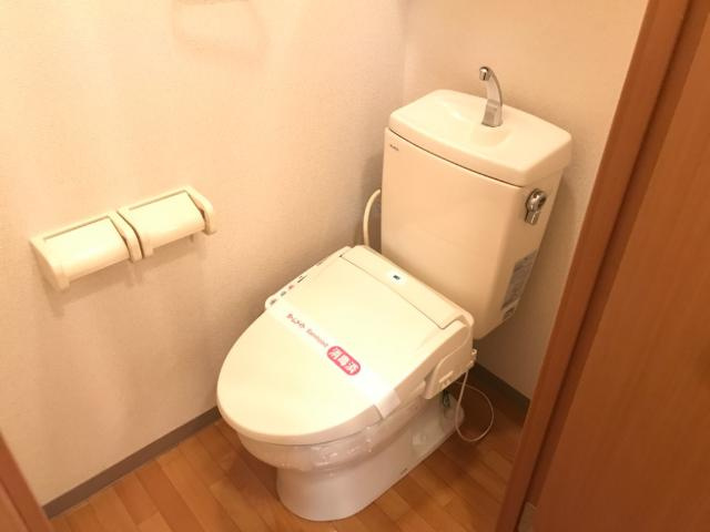 シャワー付トイレ