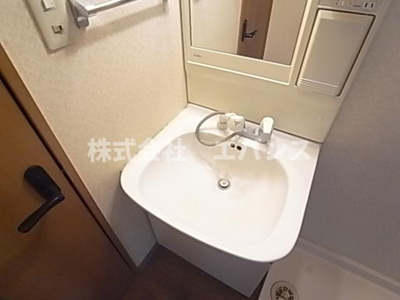【独立洗面台】 | クレストール蘇我 | 独立洗面化粧台が付いています
