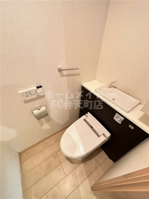 【トイレ】 | セントラルヒルズ | ゆったりとした空間のトイレです