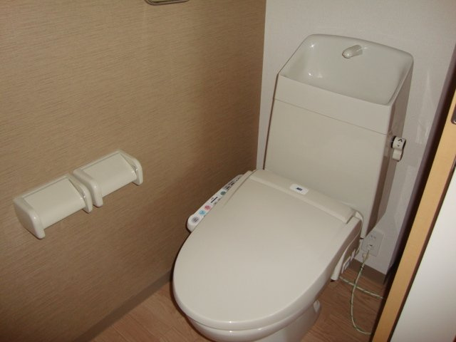 サンシャイン　ハイツのトイレ|シャワー付トイレ